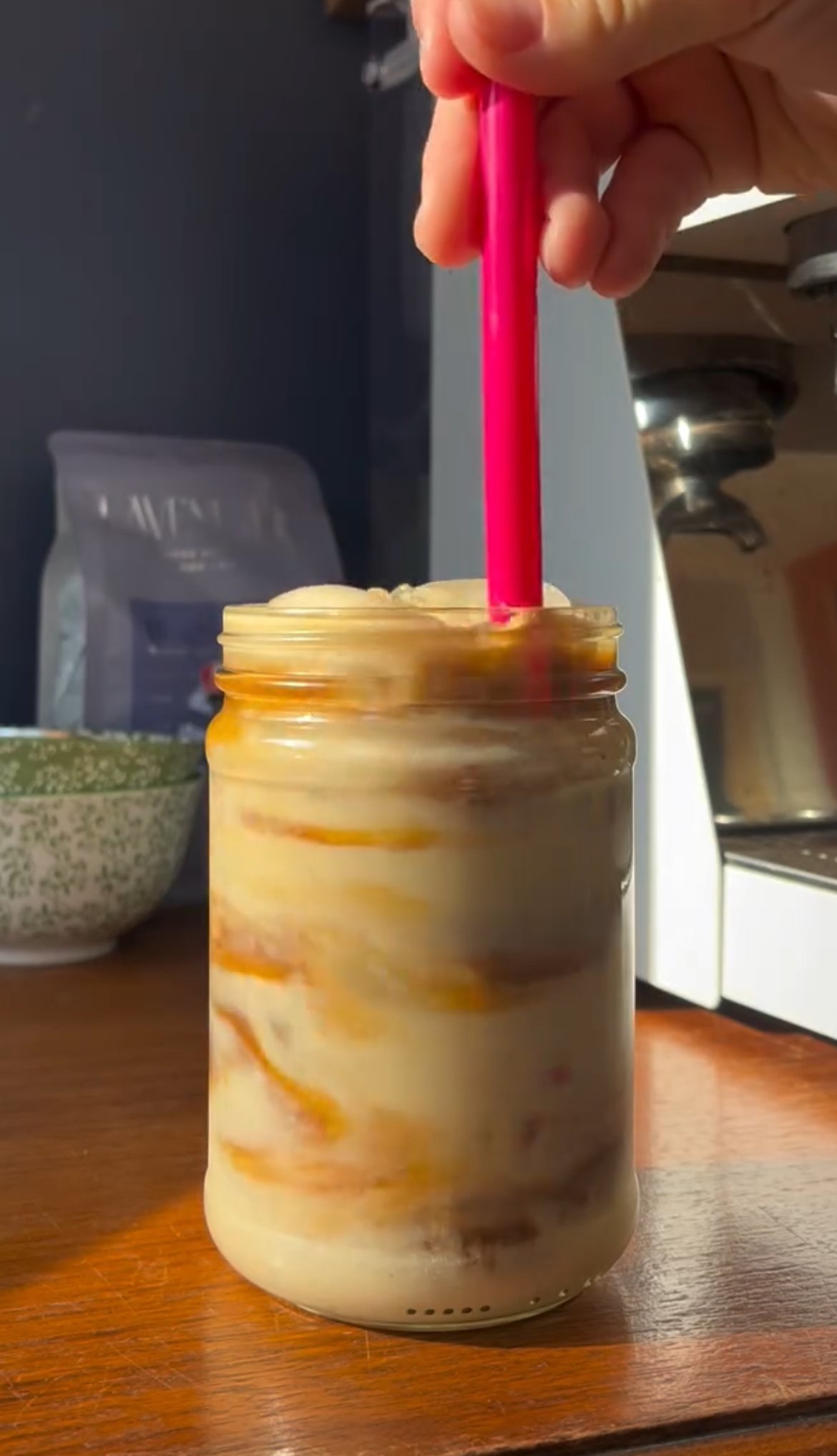 creamy banana bread latte!